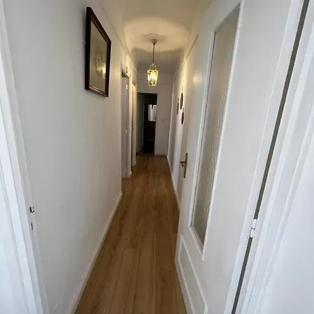 Climatise F3 Proche Port Et Aeroport Apartment *