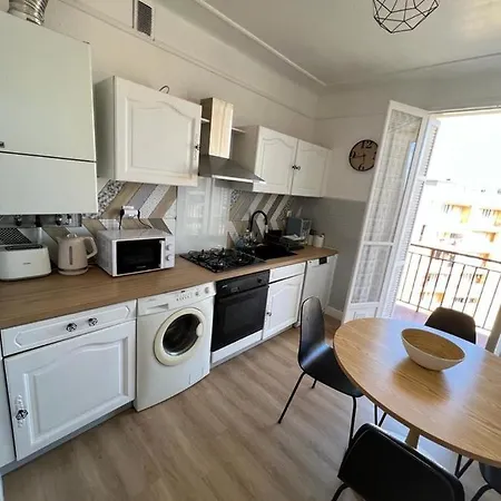 Climatise F3 Proche Port Et Aeroport