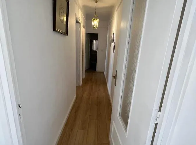 Climatise F3 Proche Port Et Aeroport Apartment *