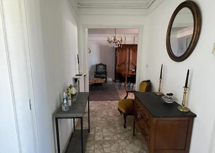 Climatise F3 Proche Port Et Aeroport *